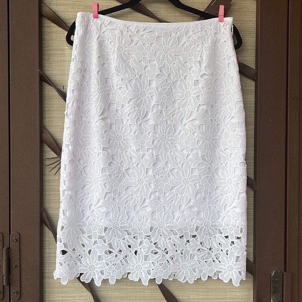 New Vince Camuto Floral Embroidered White Lace Midi Pencil Skirt